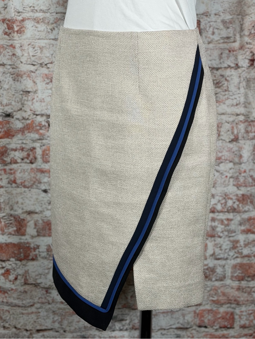 White House Black Market Cream Wrap Pencil Skirt with Blue Trim - Picture 4 of 7